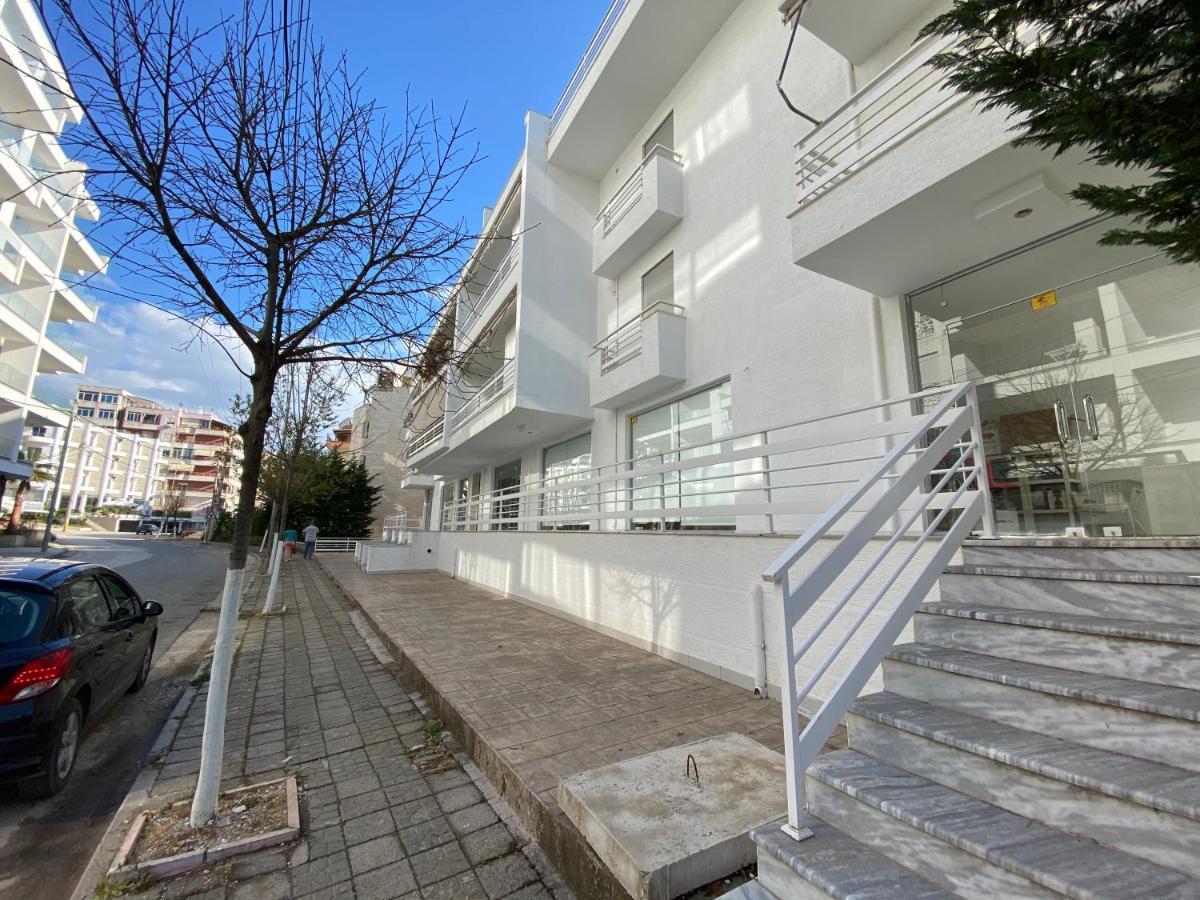 White Sea View Residence 2 Sarandë Esterno foto
