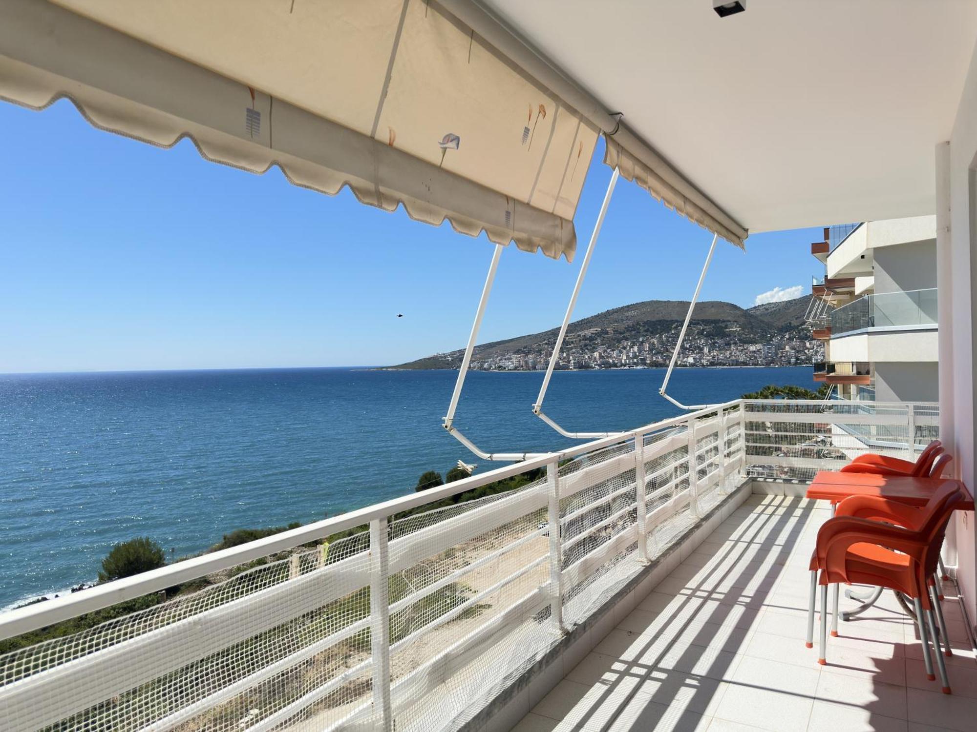 White Sea View Residence 2 Sarandë Esterno foto