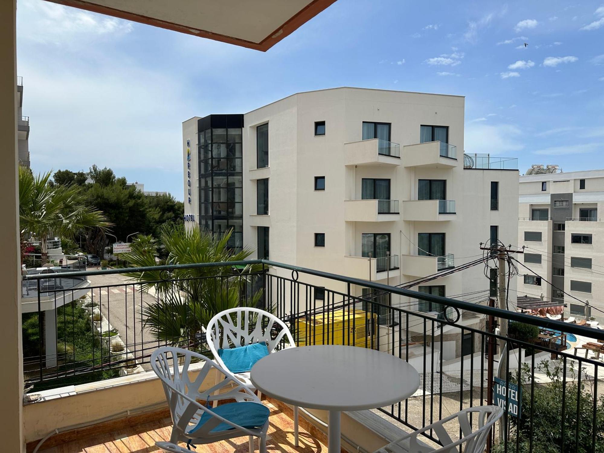 White Sea View Residence 2 Sarandë Esterno foto